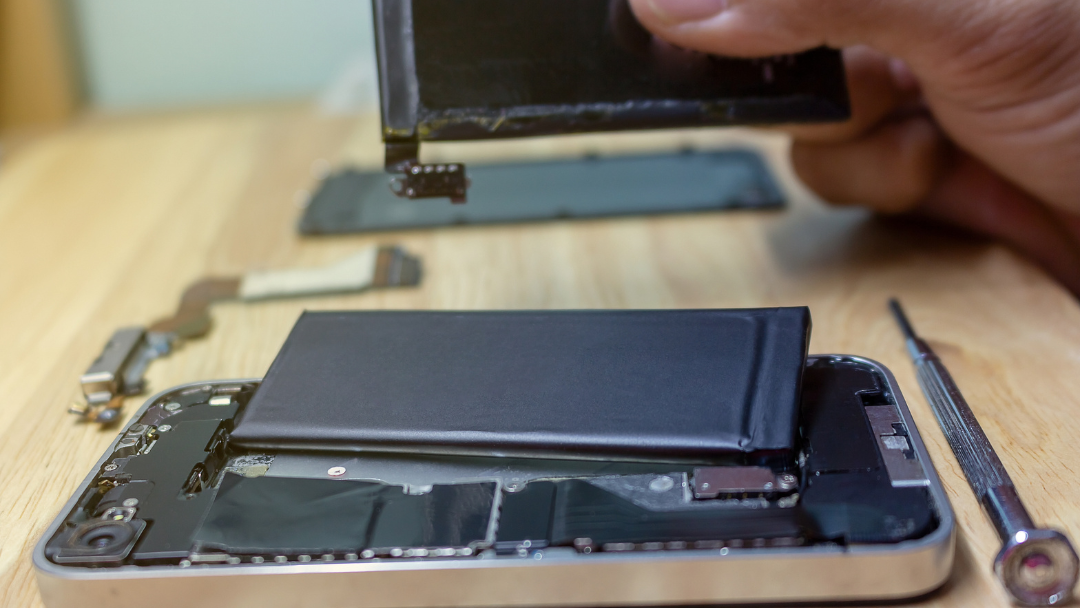 Quanto custa para consertar a placa do iPhone